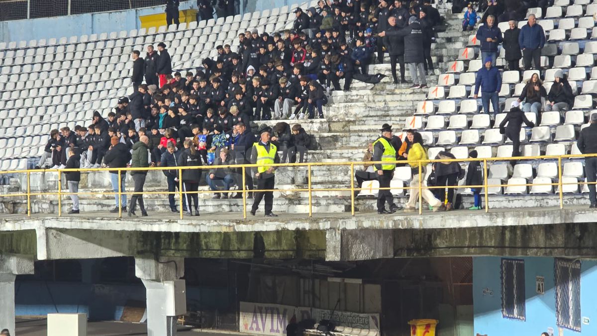 Tribune Gloria Bistrița