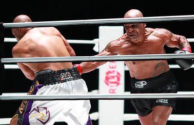 Un star american s-a amuzat pe seama veteranilor Mike Tyson şi Roy Jones Jr: „Parcă sunt doi unchi de-ai mei care se bat la un grătar”