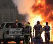 Lewis Hamilton, victorie la Bahrain, într-un Mare Premiu marcat de un incident grav: mașina lui Romain Grosjean a luat foc