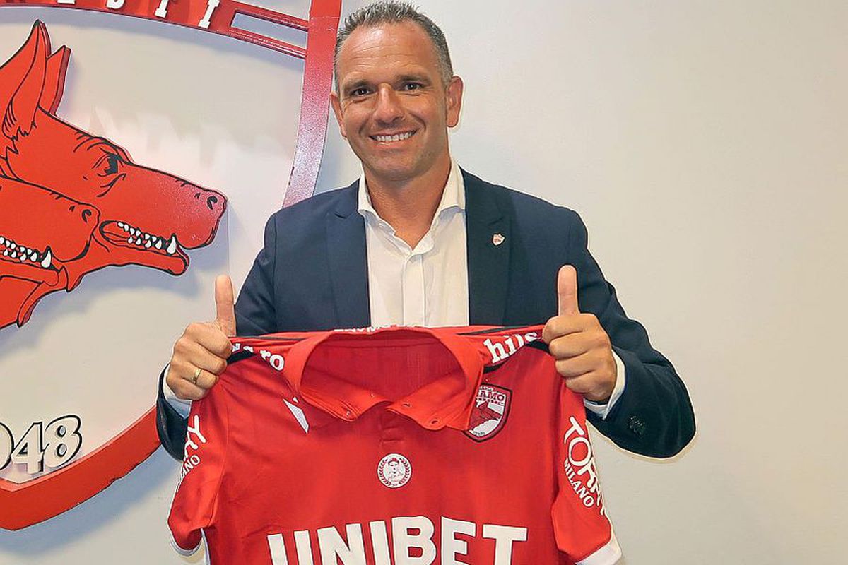 DINAMO.  Don Pablo a ajuns subiect de ironii pentru spaniolii lui » Cum l-au „trollat” jucătorii