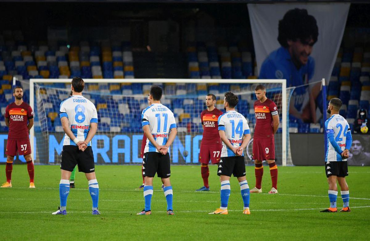 Napoli - AS Roma, meci plin de emoții, oprit în minutul 10 pentru Maradona » Gestul căpitanului Insigne după gol