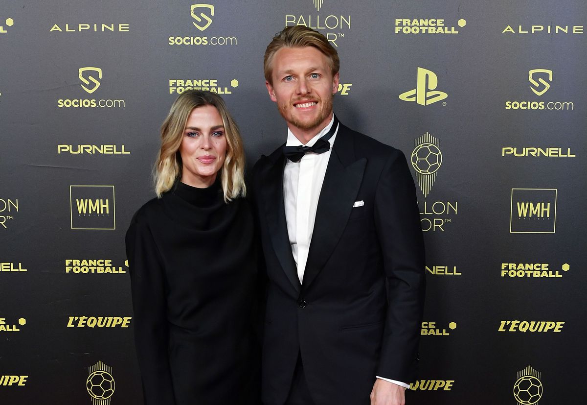 Au „sclipit”! Lewandowski, Messi și soțiile lor au întors toate privirile la Gala Balonului de Aur