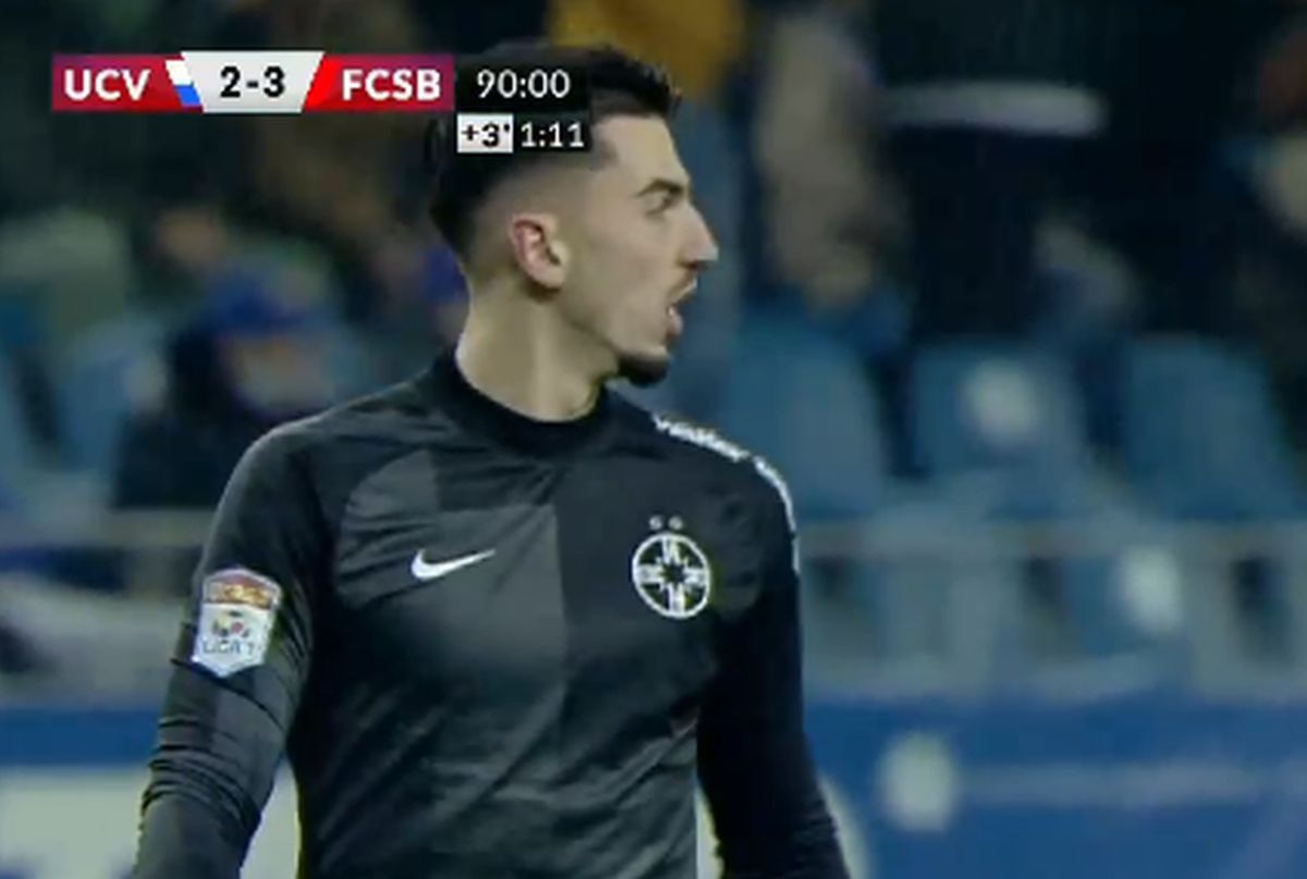 Andrei Vlad, gest spre fani în CSU Craiova - FCSB