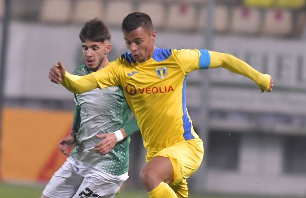 Petrolul visează la Liga 1: „2022 e anul revenirii!” » Totul despre marcă, buget și obiective + detalii despre interesul FCSB-ului pentru vedeta „lupilor”