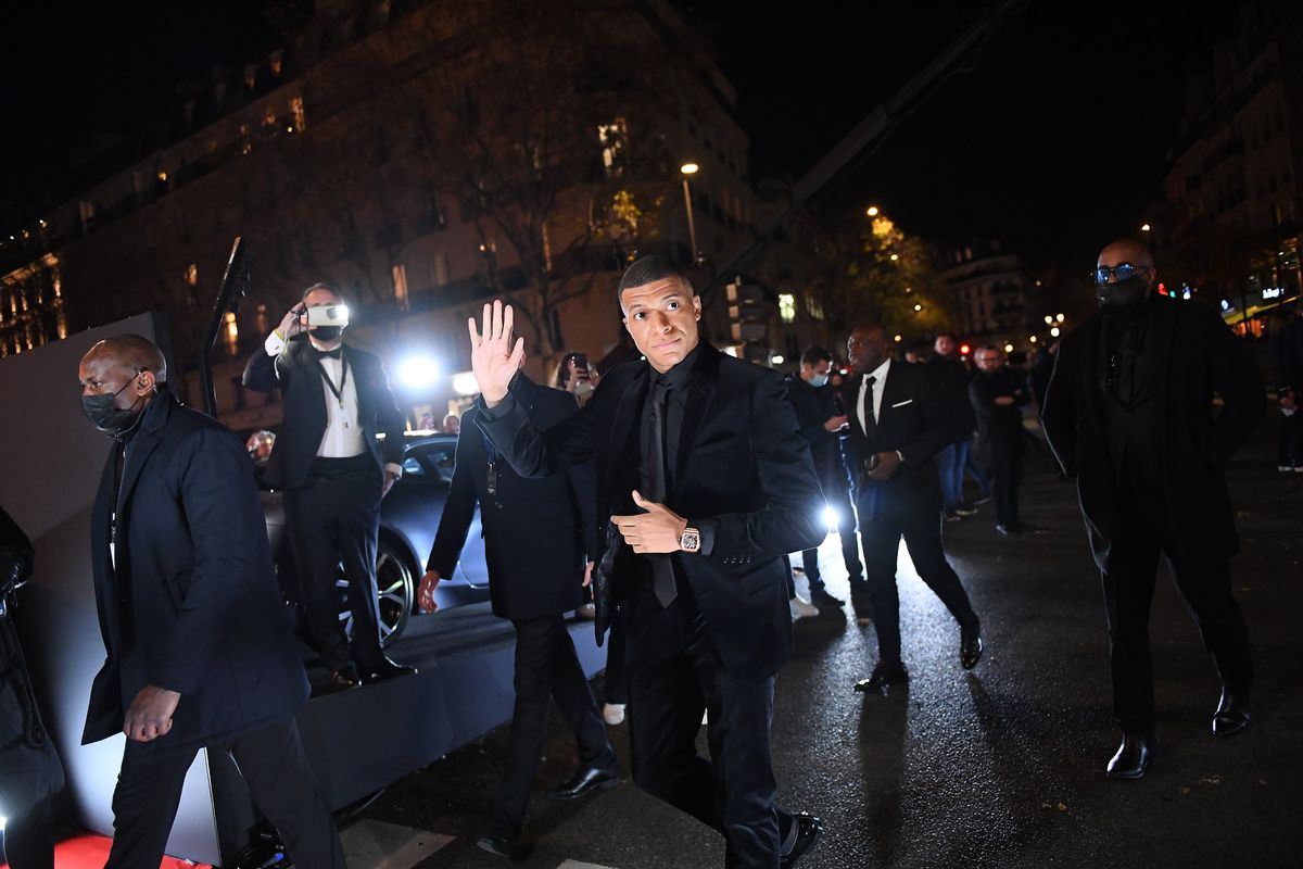 Teoria conspirației promovată de Cornel Dinu, după ce Messi a câștigat „Balonul de Aur”: „Gata, s-a încheiat discuția!”