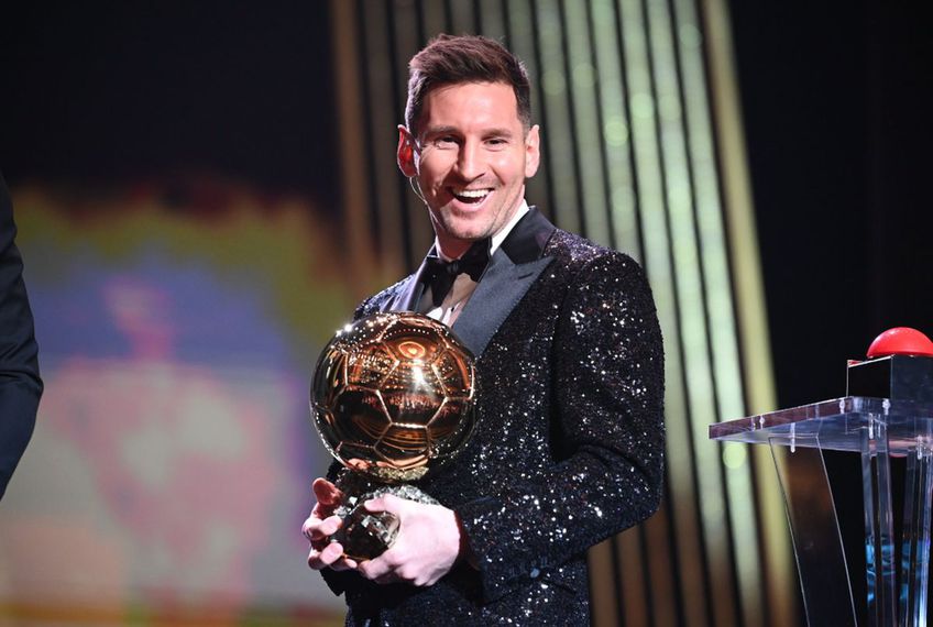 famous orchestra foul Lionel Messi este Balonul de Aur 2021! Robert Lewandowski și Jorginho au  completat podiumul. Clasamentul întreg aici