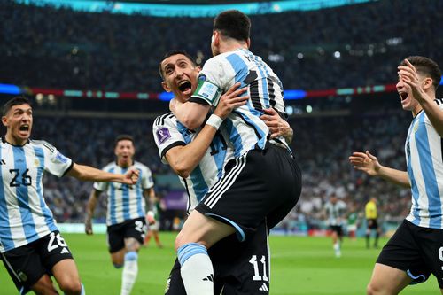 Argentina e în fața unui mare examen, miercuri joacă meciul decisiv cu Polonia, dar în vestiar încă se vorbește despre golul lui Messi / foto: Guliver/Getty Images