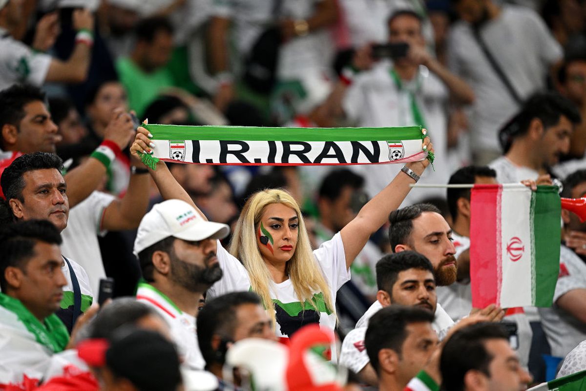 În tribune, a câștigat Iranul » Imagini superbe cu cea mai frumoasă galerie de la Campionatul Mondial