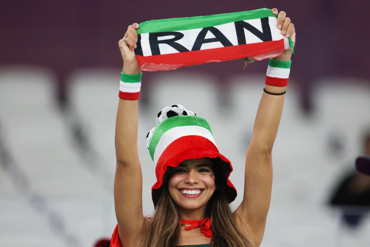 În tribune, a câștigat Iranul » Imagini superbe cu cea mai frumoasă galerie de la Campionatul Mondial