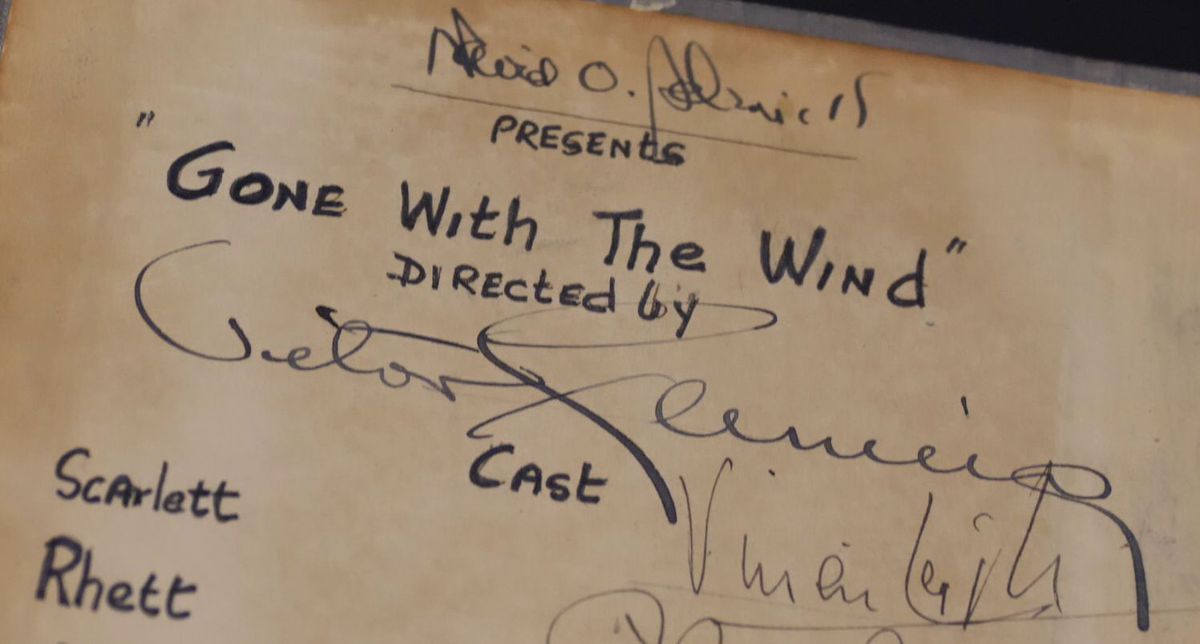 Artă la fiecare pas prin Doha » Reporterii GSP au vizitat o expoziție dedicată televiziunii și filmului: „Un mediu la fel de popular ca fotbalul”