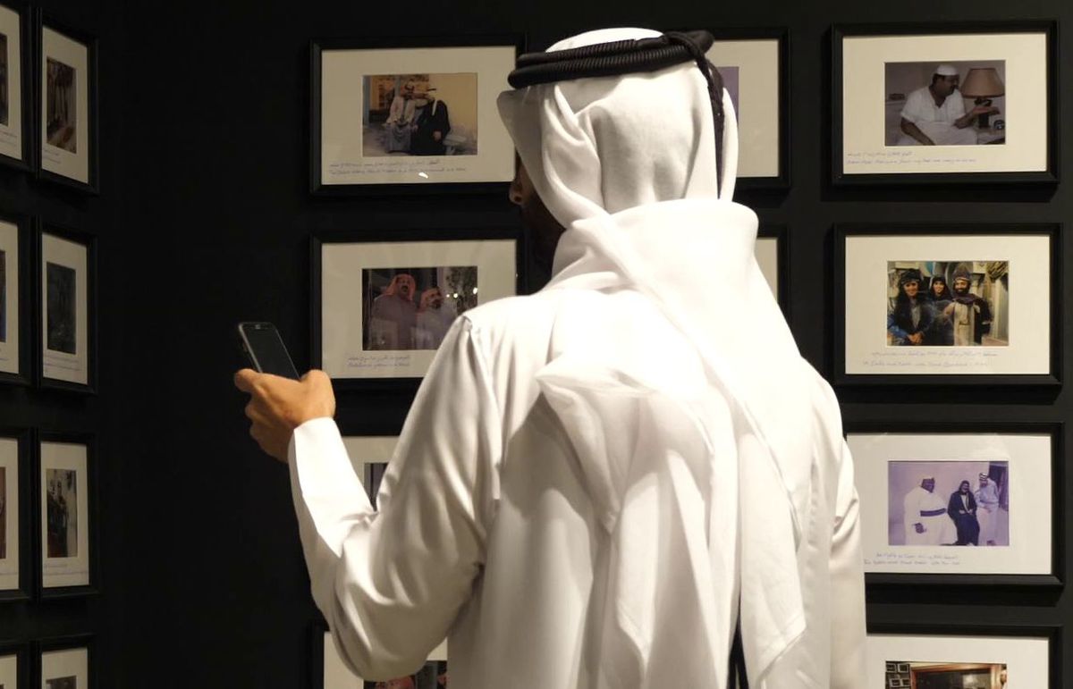 Artă la fiecare pas prin Doha » Reporterii GSP au vizitat o expoziție dedicată televiziunii și filmului: „Un mediu la fel de popular ca fotbalul”