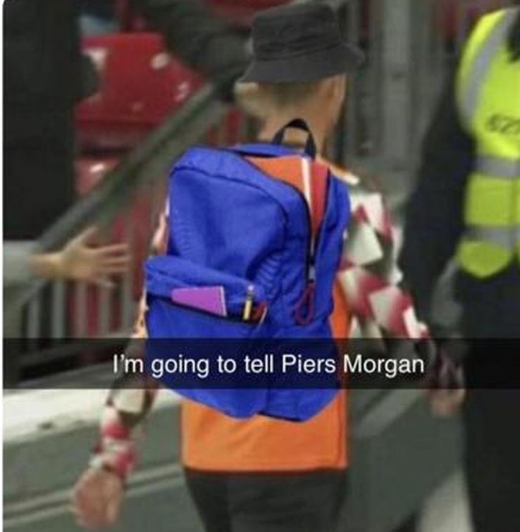 Fanii l-au „acuzat” pe lusitan că va merge să-i „raporteze” întâmplarea lui Piers Morgan, jurnalistul în fața căruia s-a destăinuit înainte să fie concediat de Manchester United.