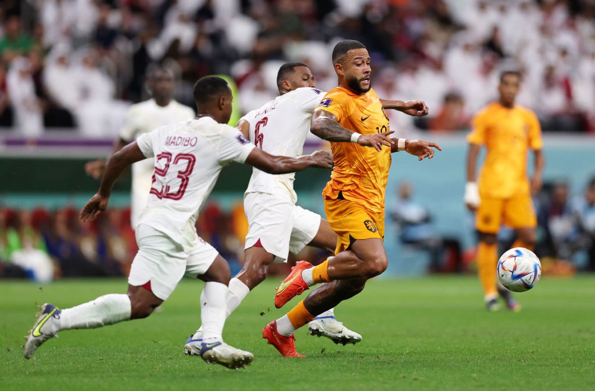 Prima grupă limpezită: Senegal se califică în „optimi” pentru a doua oară în istorie » Jurnaliștii GSP i-au filmat pe africani executând dansul bucuriei