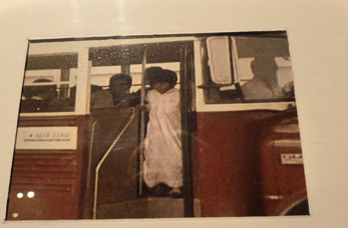 Artă la fiecare pas prin Doha » Reporterii GSP au vizitat o expoziție dedicată televiziunii și filmului: „Un mediu la fel de popular ca fotbalul”