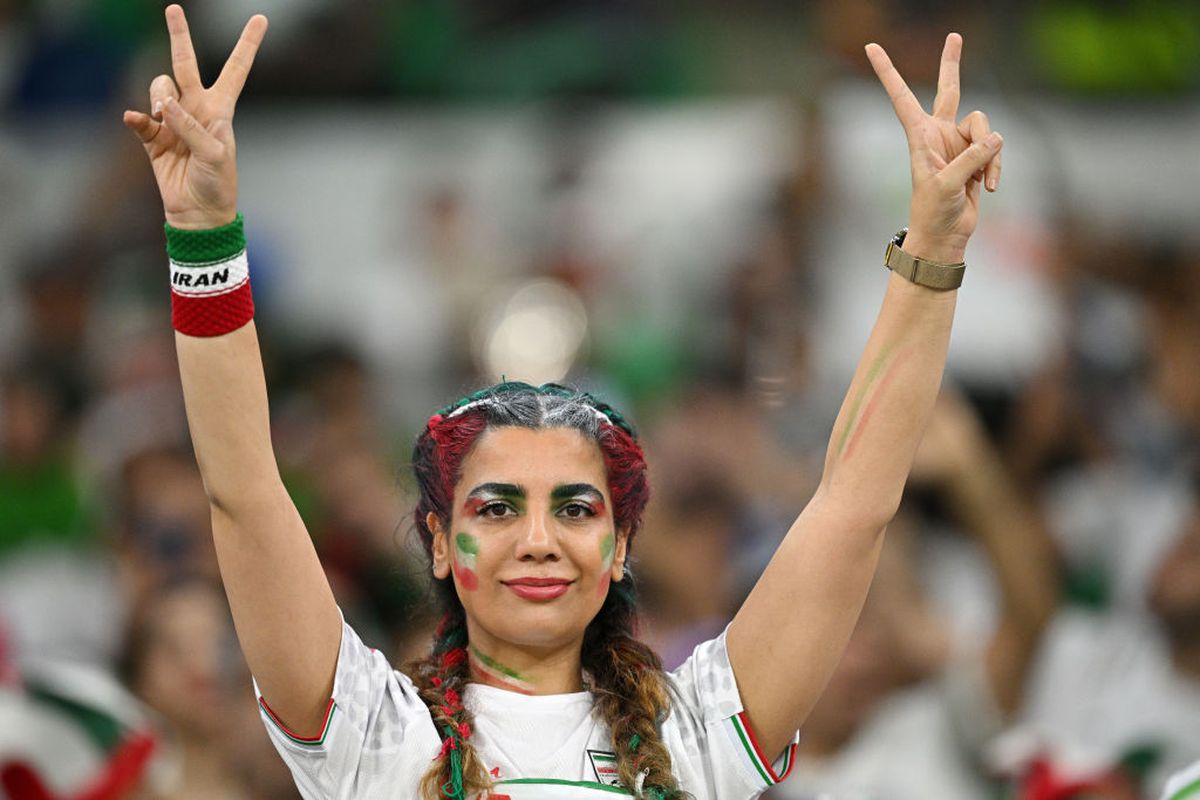 În tribune, a câștigat Iranul » Imagini superbe cu cea mai frumoasă galerie de la Campionatul Mondial