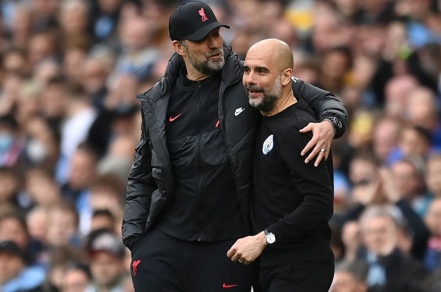 Jurgen Klopp și Guardiola au purtat bătălii epopeice în Premier League, însă rivalitatea a rămas mereu în sfera fair-play-ului și respectului reciproc / Sursă foto: Guliver/Getty Images Ștucan l-a înfruntat în direct pe Nicolae Dică: „Înseamnă că ai tu o problemă! În Anglia, e o formă de grobianism”