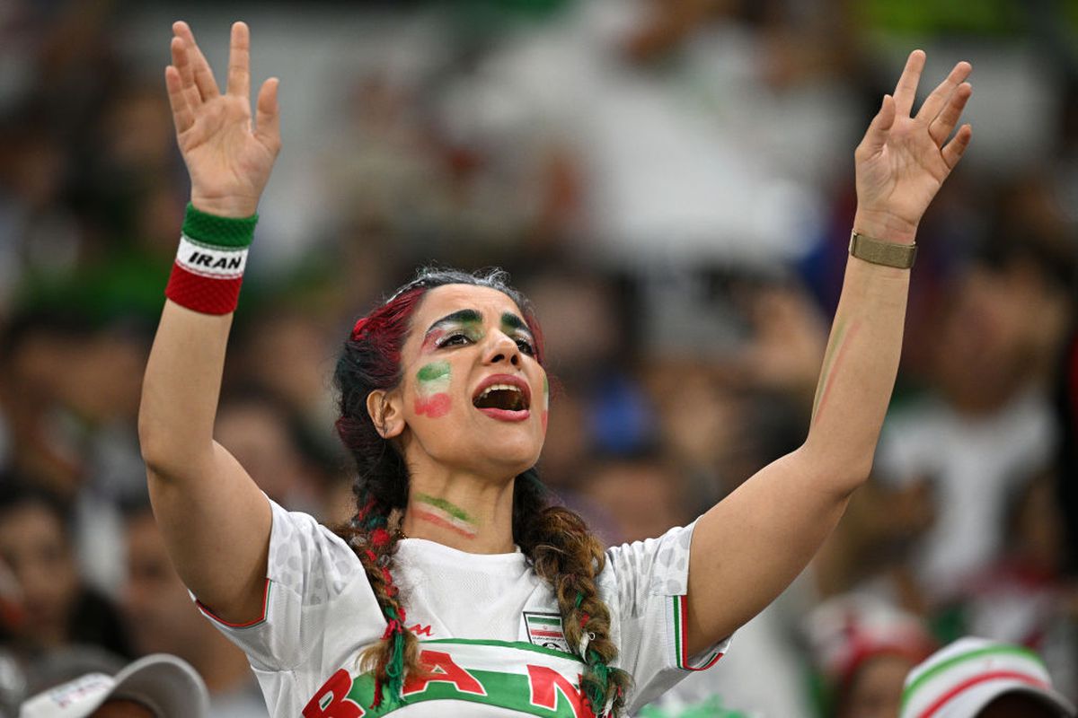 În tribune, a câștigat Iranul » Imagini superbe cu cea mai frumoasă galerie de la Campionatul Mondial