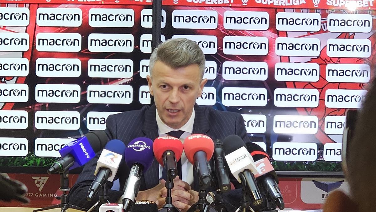 Ovidiu Burcă la conferința de adio de la Dinamo