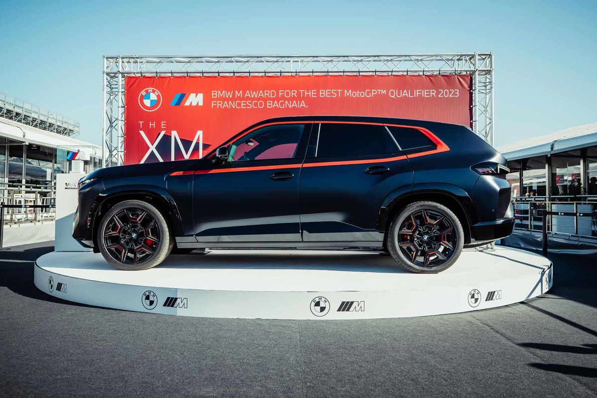 Cadou impresionant pentru campionul din MotoGP » I-ar face invidioși și pe jucătorii lui Real