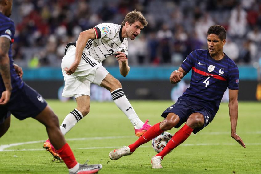 Thomas Muller vs Raphael Varane în Germania vs Franța