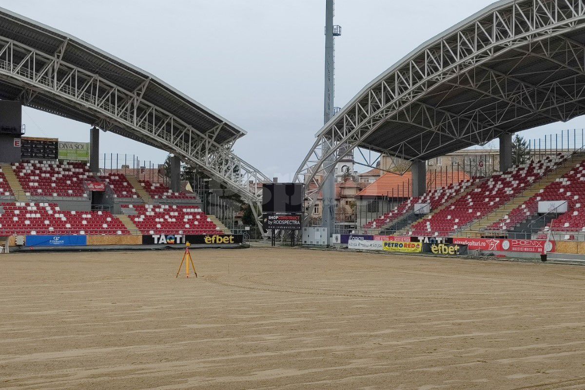 Stadion „Francisc Neuman” Arad 29 noiembrie