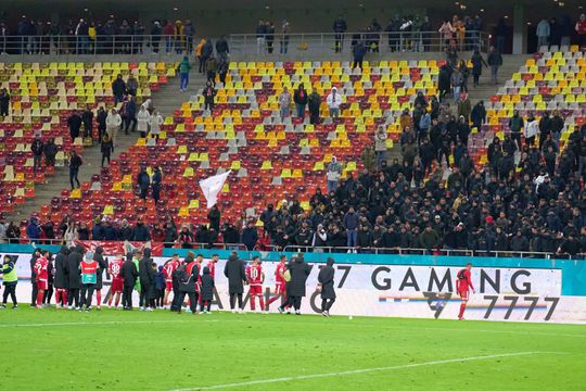 Jucătorii au mers după derby la Peluza Sud