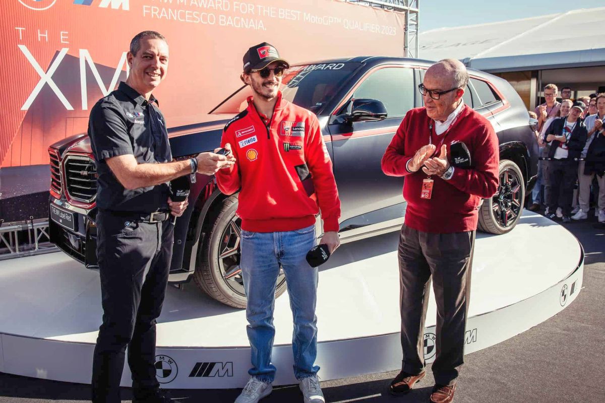 Cadou impresionant pentru campionul din MotoGP » I-ar face invidioși și pe jucătorii lui Real