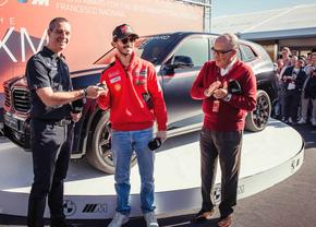 Cadou impresionant pentru campionul din MotoGP » I-ar face invidioși și pe jucătorii lui Real