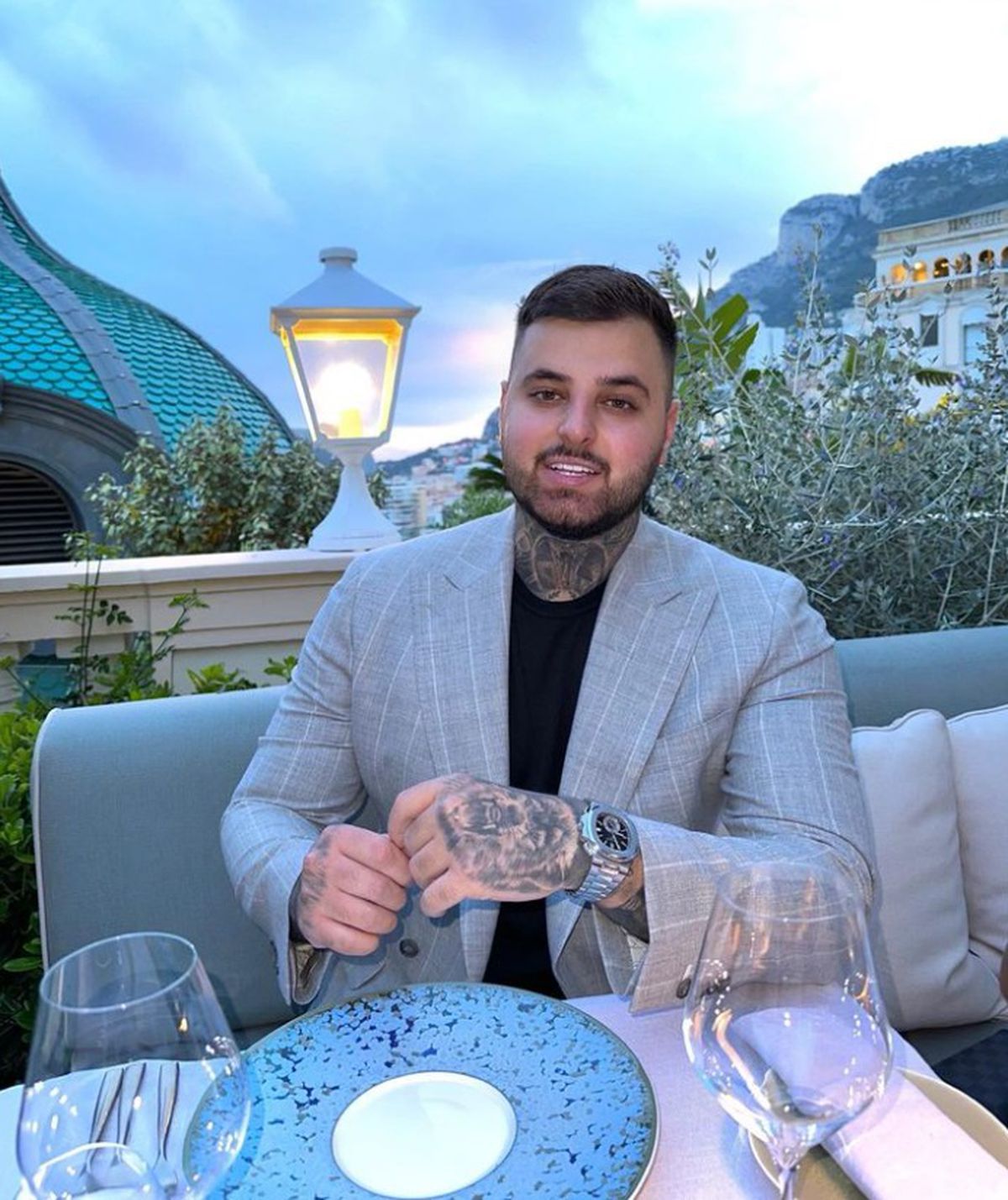 O nouă aroganță a lui Adrian Mititelu jr! Cum arată mașina de 500.000 de euro pe care tocmai și-a cumpărat-o