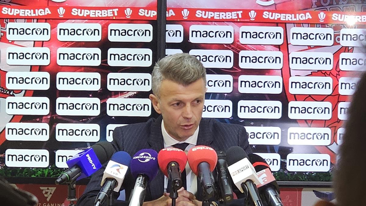 Ovidiu Burcă la conferința de adio de la Dinamo