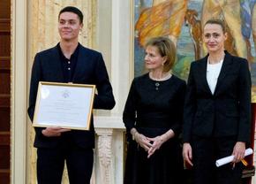 David Popovici a fost premiat de Familia Regală a României » Sportivii, seară de gală în Sufrageria de Stat de la Palatul Regal