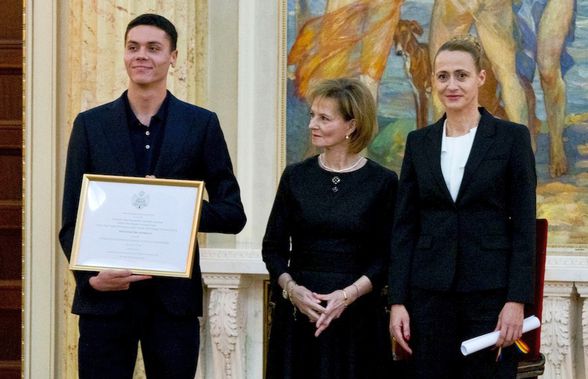 David Popovici a fost premiat de Familia Regală a României » Sportivii, seară de gală în Sufrageria de Stat de la Palatul Regal