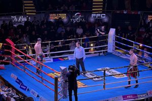 Ronald Gavril a câștigat centura WBF World » Și-a făcut KO adverarul în runda a 5-a