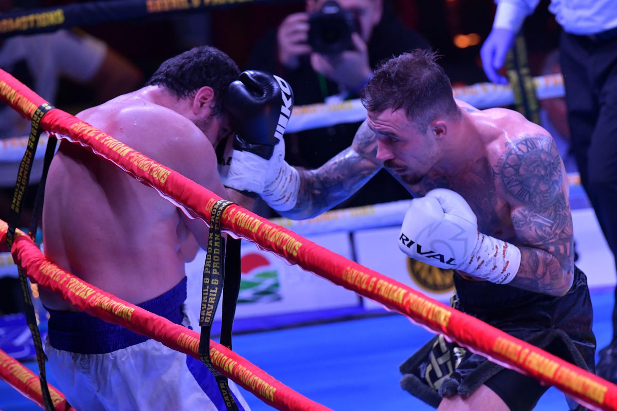 Ronald Gavril a câștigat centura WBF World » Și-a făcut KO adversarul în runda a 5-a