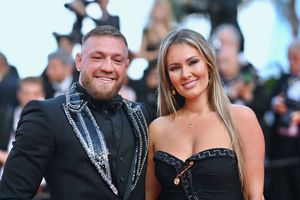 Dee Devlin, mesaj dur pentru femeia care l-a acuzat pe Conor McGregor: „Ce fel de femeie ești?”