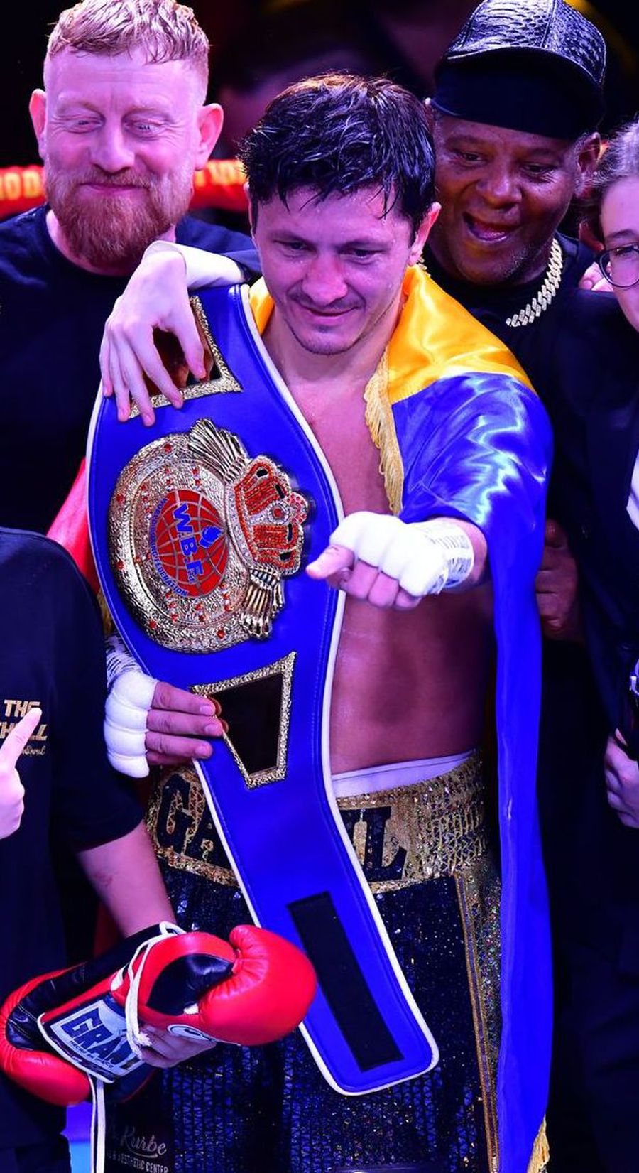 „L-au prins dopat” » Roland Gavril rememorează cele două meciuri pentru titlul mondial cu Benavidez: „Canelo Alvarez era un adversar de 3 ori mai ușor”