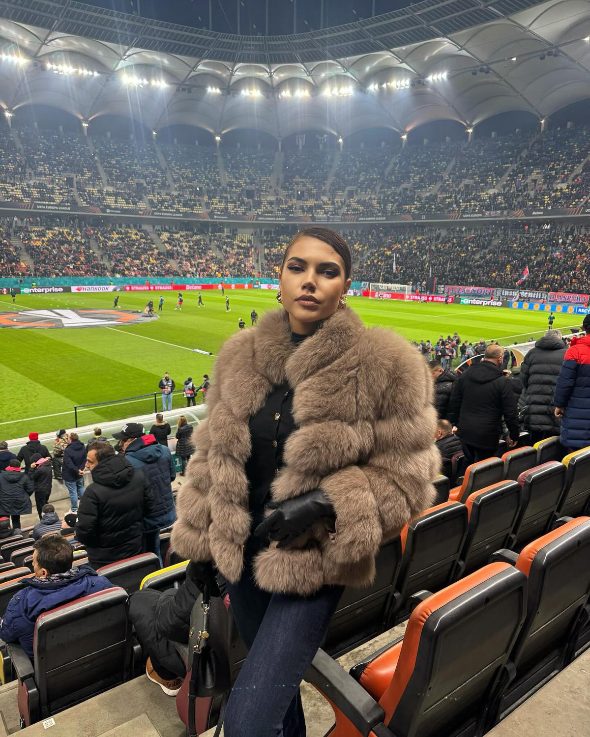 CFR CLUJ - FCSB. FOTO Mădălina, cea mai mare fană FCSB: „Sunt din Ardeal, dar nu țin cu CFR”