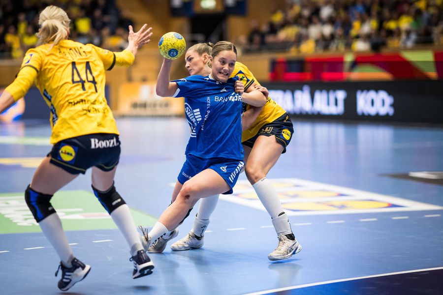 Deplasare-record pentru un moment istoric la Campionatul European de handbal feminin » 2% din populația țării va fi în tribune