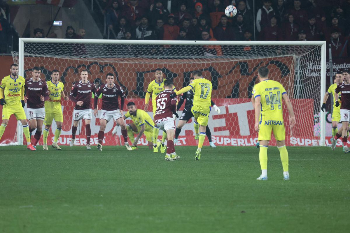 Aici suferă Rapid! Capitolul unde echipa lui Șumudică e restantă: se poate în play-off fără acest aspect esențial?