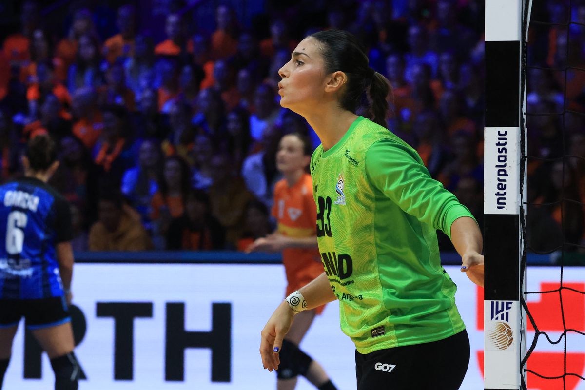 Valentina Menucci își trăiește visul la Rotterdam: „Merită orice sacrificiu!” » Imposibil de ingorat la meciul contra Olandei