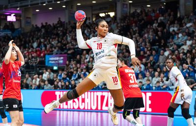 Pivotul lui Rapid București a înscris 9 goluri într-un joc de la Campionatul Mondial, dar a ratat distincția de „jucătoarea meciului”