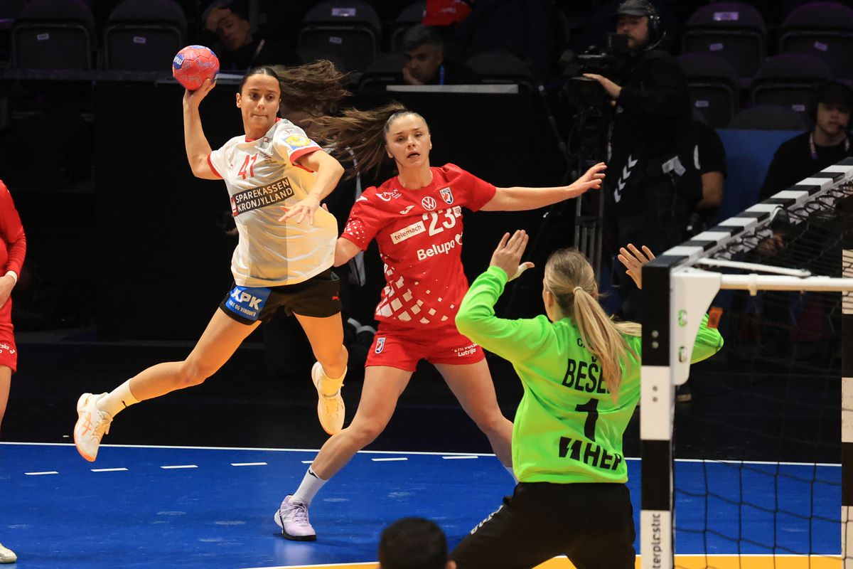 Danemarca, demonstrație de forță înaintea derby-ului de „sferturi” cu România » Clasamentul grupei A la CM de handbal feminin