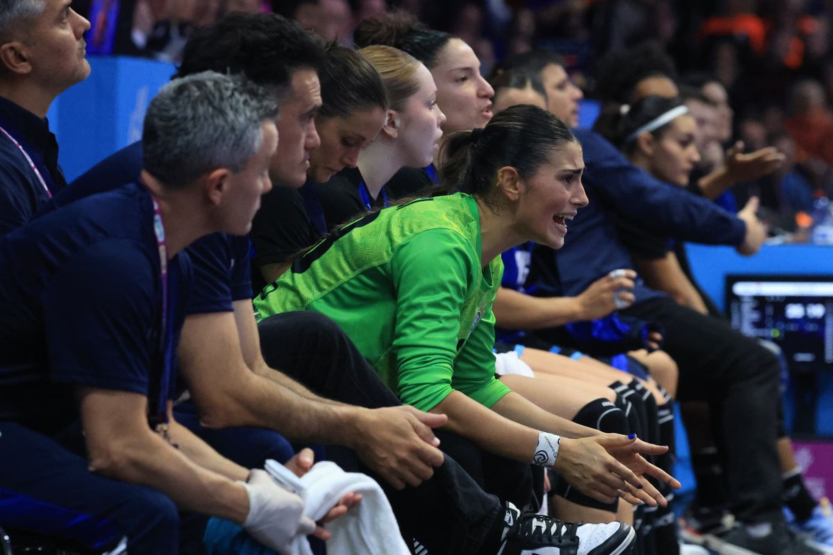 Valentina Menucci își trăiește visul la Rotterdam: „Merită orice sacrificiu!” » Imposibil de ingorat la meciul contra Olandei