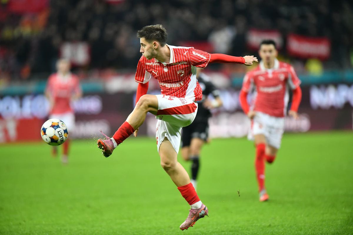 Debutant la Dinamo, Mazilu a recunoscut: „Nu mă așteptam să intru. Puțin cam repede”