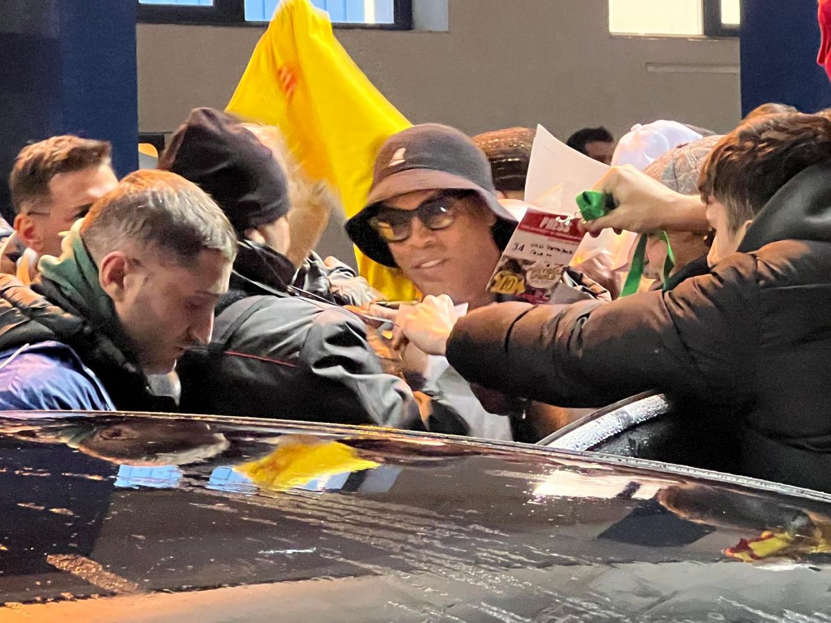 Vizita lui Ronaldinho la Iași, un eșec total: asistență redusă, iar organizarea a fost la pământ