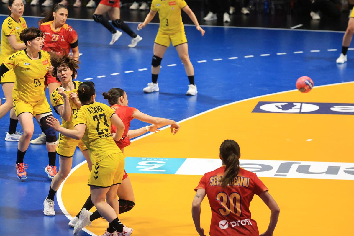 Sorina Grozav: „Poate câștigăm grupa, de ce nu?” » Golghetera României „simte” că „tricolorele” pot face un Mondial de vis