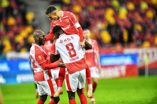 Dinamo - Oțelul Galați 1-0 » Victorie cu cap! „Câinii” se apropie de Rapid, salvați de execuția căpitanului Cîrjan