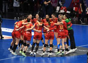Furtună „tricoloră” la Rotterdam » România a bătut Japonia și s-a calificat MATEMATIC în faza următoare la CM de handbal feminin! Victorie cu BONUS