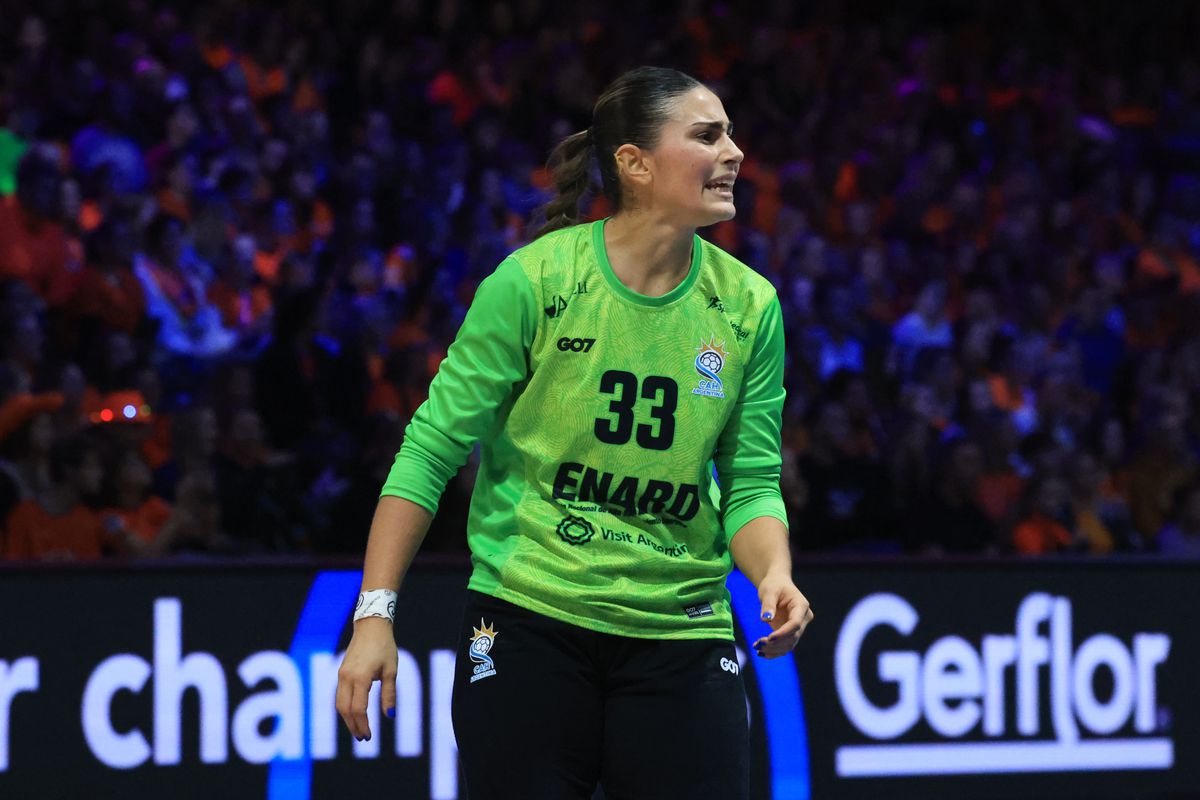 Valentina Menucci își trăiește visul la Rotterdam: „Merită orice sacrificiu!” » Imposibil de ingorat la meciul contra Olandei