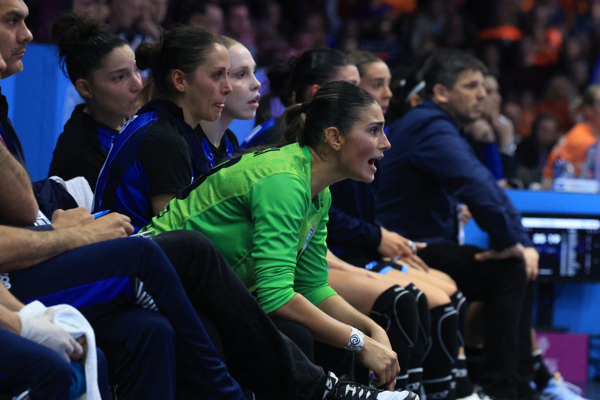 Valentina Menucci își trăiește visul la Rotterdam: „Merită orice sacrificiu!” » Imposibil de ingorat la meciul contra Olandei